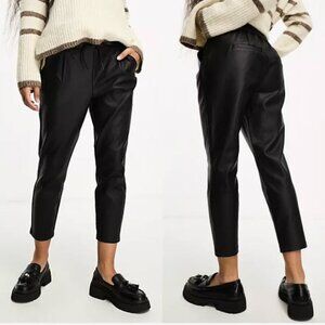 Vero Moda Joggers in faux leather